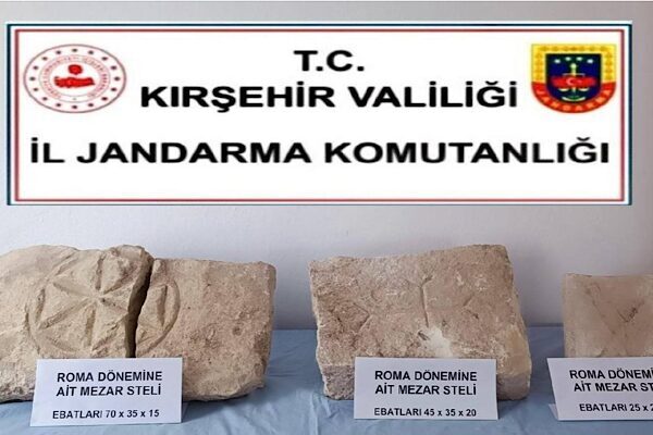 Kırşehir’de Roma-Bizans dönemine ait mezar stelleri ele geçirildi Kırşehir İl Jandarma Komutanlığı ekipleri, tarihi ve kültürel değerlerin korunması,