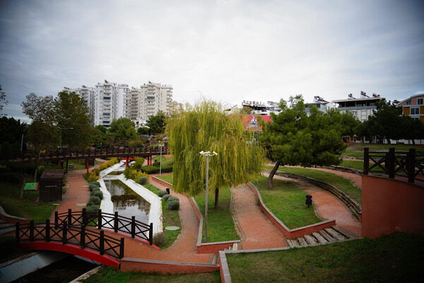 Konyaaltı’ndaki parklar güvenlik kameralarıyla izlenecek Konyaaltı Belediyesi, ilçe genelinde yer alan parklara güvenlik kamerası yerleştirme