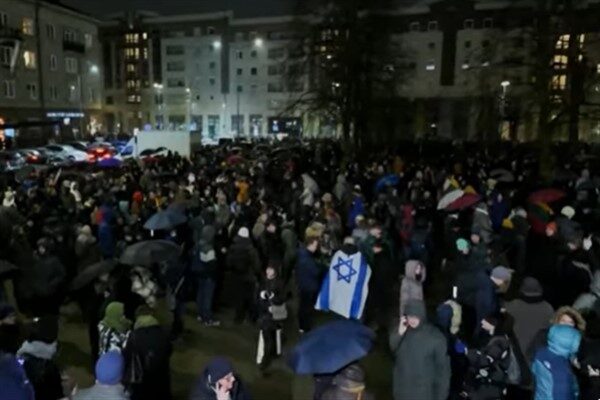 Başkent Vilnius Bölge Mahkemesi, Remigijus Zemaitaitis'in Yahudilere karşı nefreti kışkırttığını,