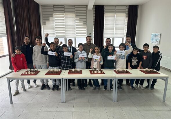 Malatya Büyükşehir Belediyesi'ne bağlı Semt Konakları öğrencileri, çeşitli etkinliklere katılıyor.