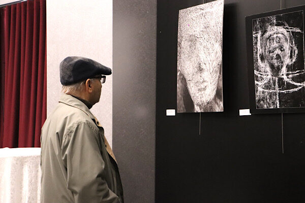 Maltepe’de disiplinlerarası sanat sergisi açıldı Maltepe Belediyesi’nin ev sahipliğinde düzenlenen “Diyalog–II” sergisi ziyaretçilere disiplinlerarası bir sanat