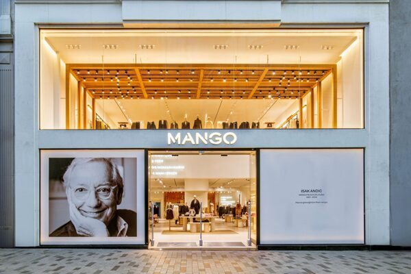 120'den fazla pazarda faaliyet gösteren, dünyanın önde gelen moda markalarından