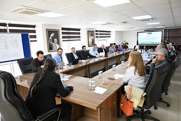 Manisa’da Sivil Katılım Stratejisi tanıtıldı Avrupa Birliği tarafından finanse edilen ve Birleşmiş Milletler Kalkınma Programı