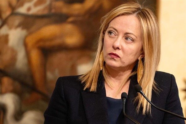 Meloni, Filistin Devlet Başkanı Abbas ile bir araya geldi İtalya Başbakanı Meloni, Palazzo Chigi’de Filistin Devlet Başkanı Mahmud Abbas’ı