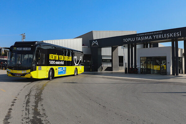 Mersin Büyükşehir Belediyesi, toplu taşıma filosuna 18 adet yüzde 100