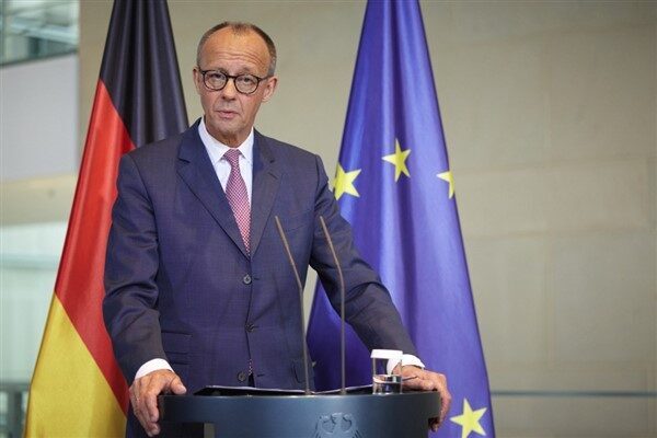 Merz: İsrail halkıyla birlikte ölenler için yas tuttuk Almanya Başbakanı Friedrich Merz, İsrail halkıyla birlikte yaşamını yitirenler için