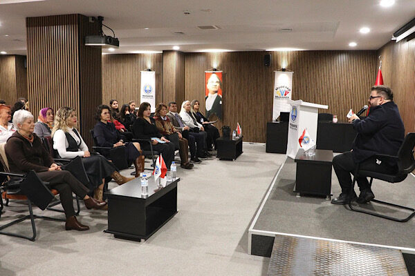 Mudanya Belediyesi Dernekler Yerleşkesi'nde "Hayatı Paylaşmak İçin Engel Yok" temasıyla