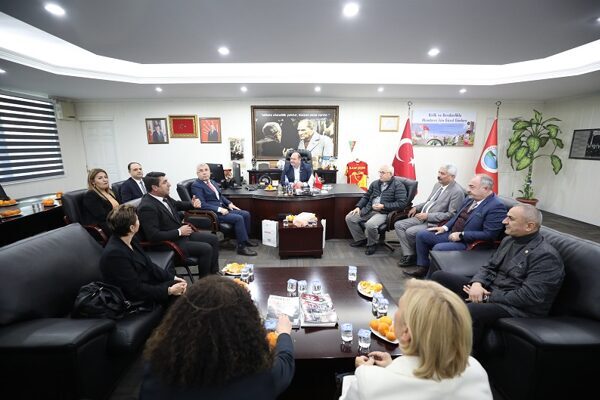 Muhtarlar Çalıştayı, Menderes’te yapıldı Menderes Belediyesi ile İzmir Muhtarlar Federasyonu’nun birlikte düzenlediği Muhtarlar Çalıştayı