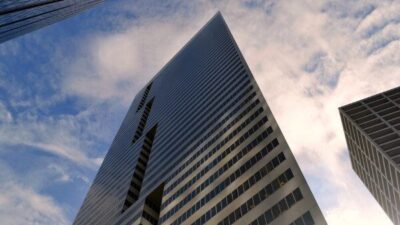 Kamuyu Aydınlatma Platformuna (KAP) yapılan açıklamada, ''Şirketimiz portföyünde bulunan Nurol