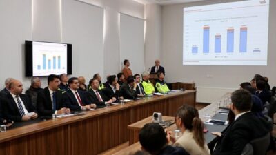Valilik Binası Toplantı Salonu'nda gerçekleştirilen toplantıya, Vali Yardımcıları Ayhan Durmuş,