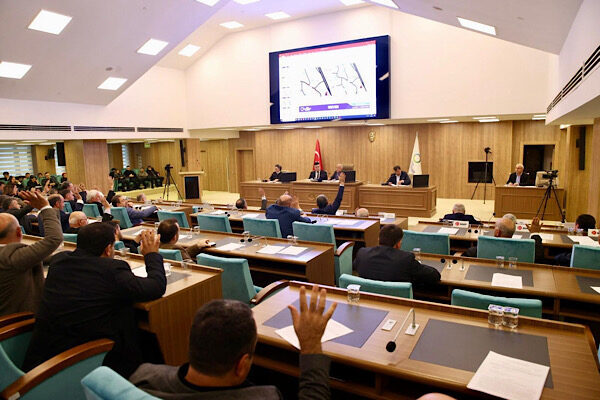 Ordu’da değişim ve dönüşüm sürüyor Ordu Büyükşehir Belediye Başkanı Mehmet Hilmi Güler, fındıktan aktif karbon