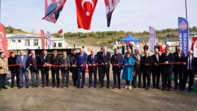 Açılışta konuşan Orhangazi Belediye Başkanı Bekir Aydın, şunları kaydetti: “Bugün