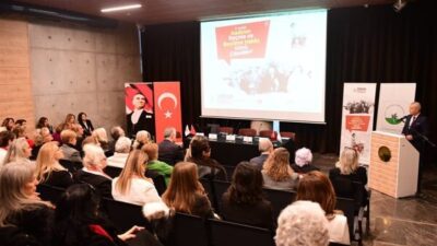 Panorama 1326 Bursa Fetih Müzesi’nde düzenlenen panele CHP Bursa Milletvekili