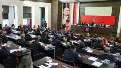 CHP Genel Başkanı Özel, 39’uncu Olağan Kurultayı sonrası ilk Parti