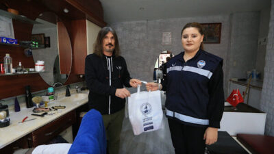 Pamukkale’de, sosyal sorumluluk ve halk odaklı hizmet anlayışı kapsamında berber