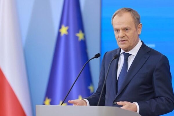 Polonya Başbakanı Tusk, sosyal medya hesabından yaptığı açıklamada Avrupa ve Amerika
