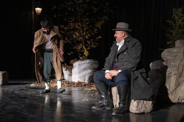 MABESEM Salonu’nda sahnelenen “Pusuda” oyununun Genel Sanat Yönetmenliğini Büyükşehir Kültür