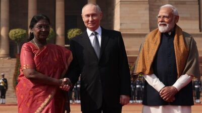 Mektuplarında dikte ve hegemonyadan uzak, eşitlik, saygı ve iş birliği