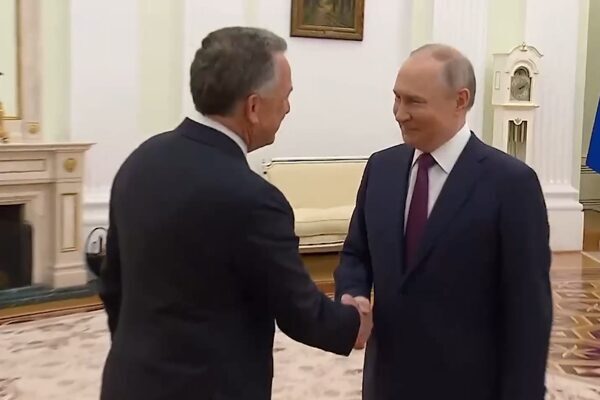 Gazetecilerin Putin ve Whitkoff'un Salı günü günün ilk yarısında bir