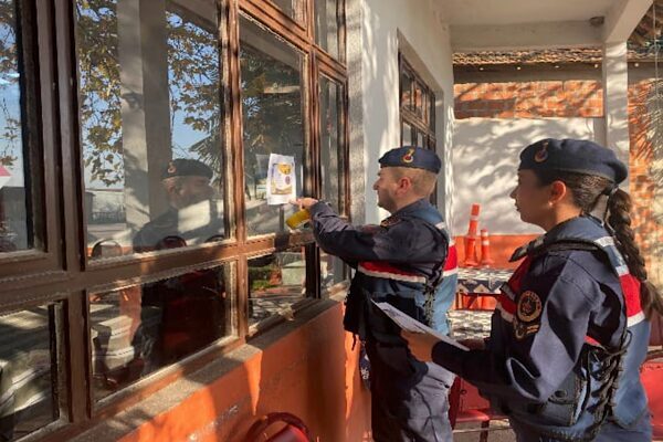 Sakarya İl Jandarma Komutanlığı tarafından dolandırıcılık olaylarını önlemek amacıyla il