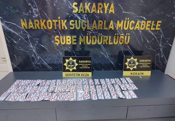 Sakarya’da uyuşturucu operasyonu Sakarya Cumhuriyet Başsavcılığının koordinesinde, Sakarya İl Emniyet Müdürlüğünce Serdivan İlçesinde yapılan