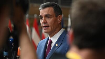 İspanya Başbakanı Pedro Sanchez, Halk Partisi'nin (PP) sağlık politikalarını eleştirdi.