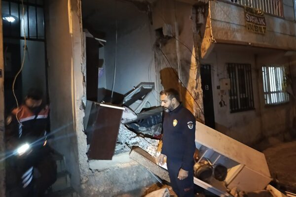 Şanlıurfa’nın Haliliye ilçesine bağlı Şehitlik Mahallesi’nde meydana gelen piknik tüpü