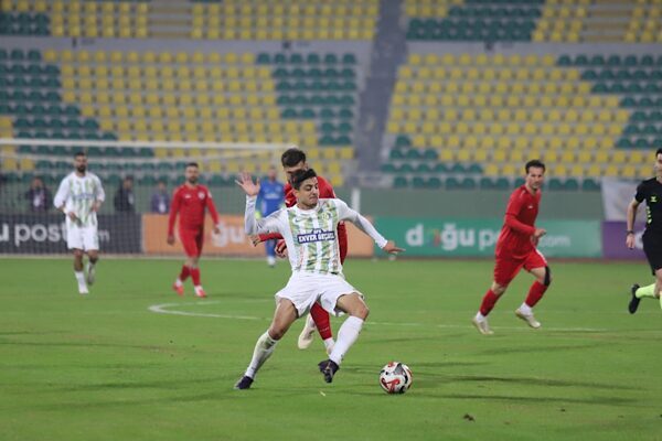 Nesine 2. Lig Beyaz Grup 13. hafta karşılaşmasında Kızılkaya Tarım