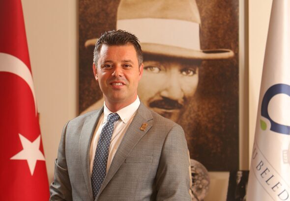 Başkan Sarıkurt, yayımladığı mesajda şunları kaydetti: “Bugün, Türk kadınının yalnızca