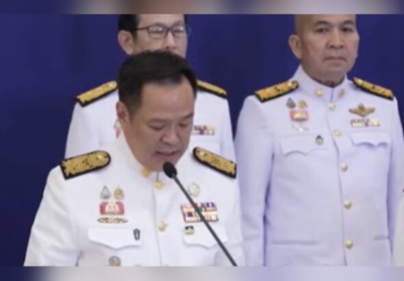 Tayland Kralı parlamentonun feshedilmesini onayladı Başbakan Anutin Charnvirakul, parlamentoda anayasal reformlar konusunda anlaşmaya varılamamasının ardından