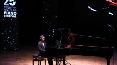Antalya Büyükşehir Belediyesi’nin bu yıl 25’inci kez müzikseverlerle buluşan Uluslararası