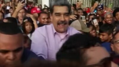 Maduro, Perşembe akşamı yerel saatle düzenlenen bir etkinlikte, "Mürettebatı kaçırdılar,