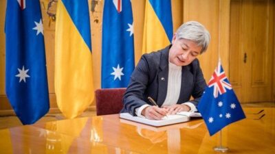 Avustralya Dışişleri Bakanı Senatör Wong, Avustralya hükümetinin, Taliban’ı sorumlu tutmaya