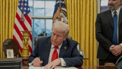 WSJ'nin üst düzey yönetim yetkililerine dayandırdığı habere göre, Trump ve