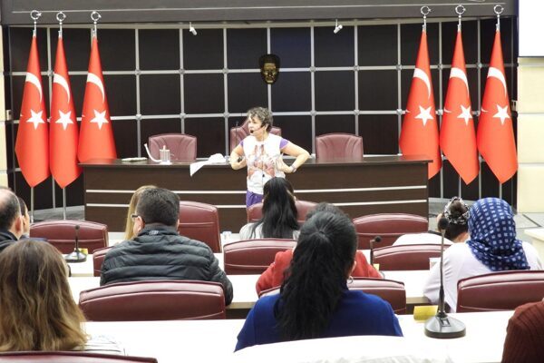 “Yaşlı Dostu Kepez” eğitimleri Solunum Sağlığı ile devam etti Kepez Belediyesi, hizmet sunan personelin farkındalığını geliştirmek amacıyla Kebya Akademi