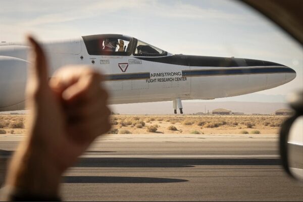 Yeni NASA sensörü AVIRIS-5 kritik mineralleri arıyor NASA'dan yapılan açıklamada, "Yüksek irtifa araştırma uçağının burnuna yerleştirilen yeni