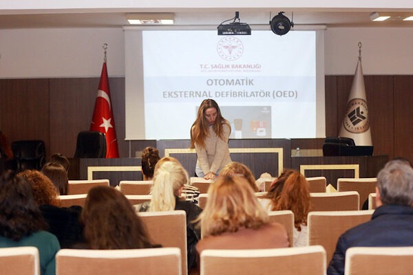 Yenimahalle’de personelin temel yaşam desteği ve acil durum müdahalelerine hazırlanması