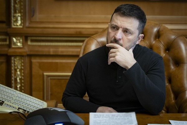 Zelenski: Avrupa’nın güvenliği adına birlikte güçlü olmalıyız Ukrayna Devlet Başkanı Zelenski, Çekya Başbakanı olarak atanmasından dolayı Andrej