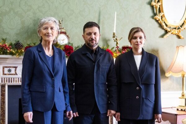 Ukrayna Devlet Başkanı Zelenski, Dublin’de İrlanda Cumhurbaşkanı Catherine Connolly ile