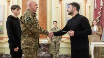 Ukrayna Devlet Başkanı Zelenski, ülkenin kurtarılmasının Ukraynalı savunucuların cesareti ve