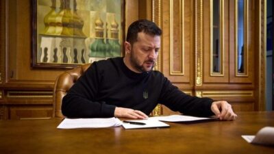 Ukrayna Devlet Başkanı Zelenski, savaşı Rusların başlattığını belirterek, “Bunu başka